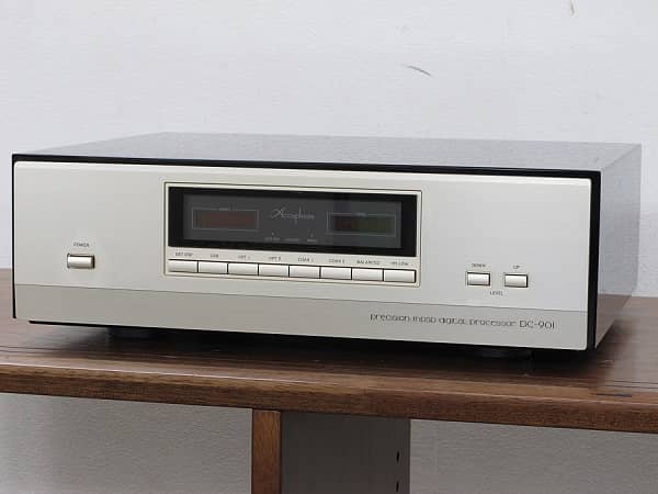 Accuphase DC-901